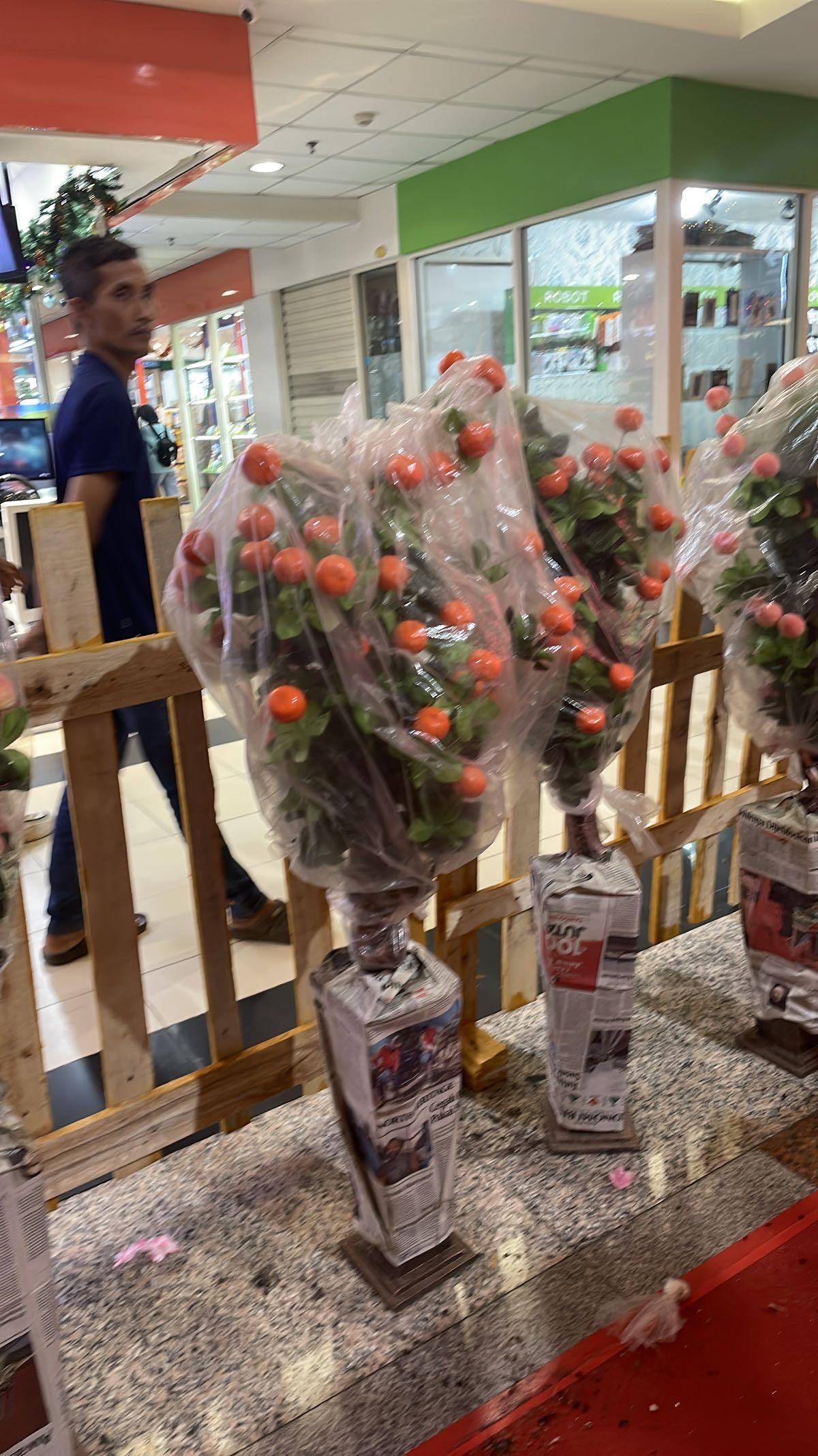 Product detail media - 1