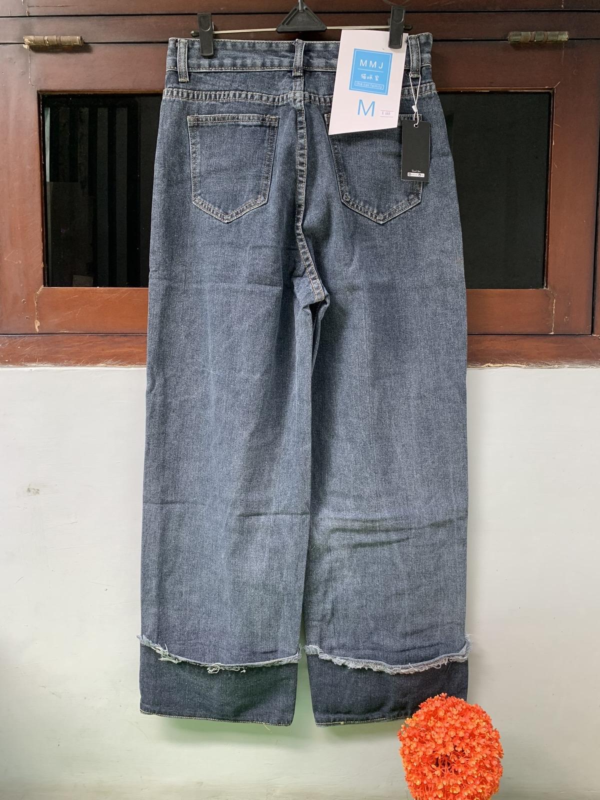 Product detail media - 1