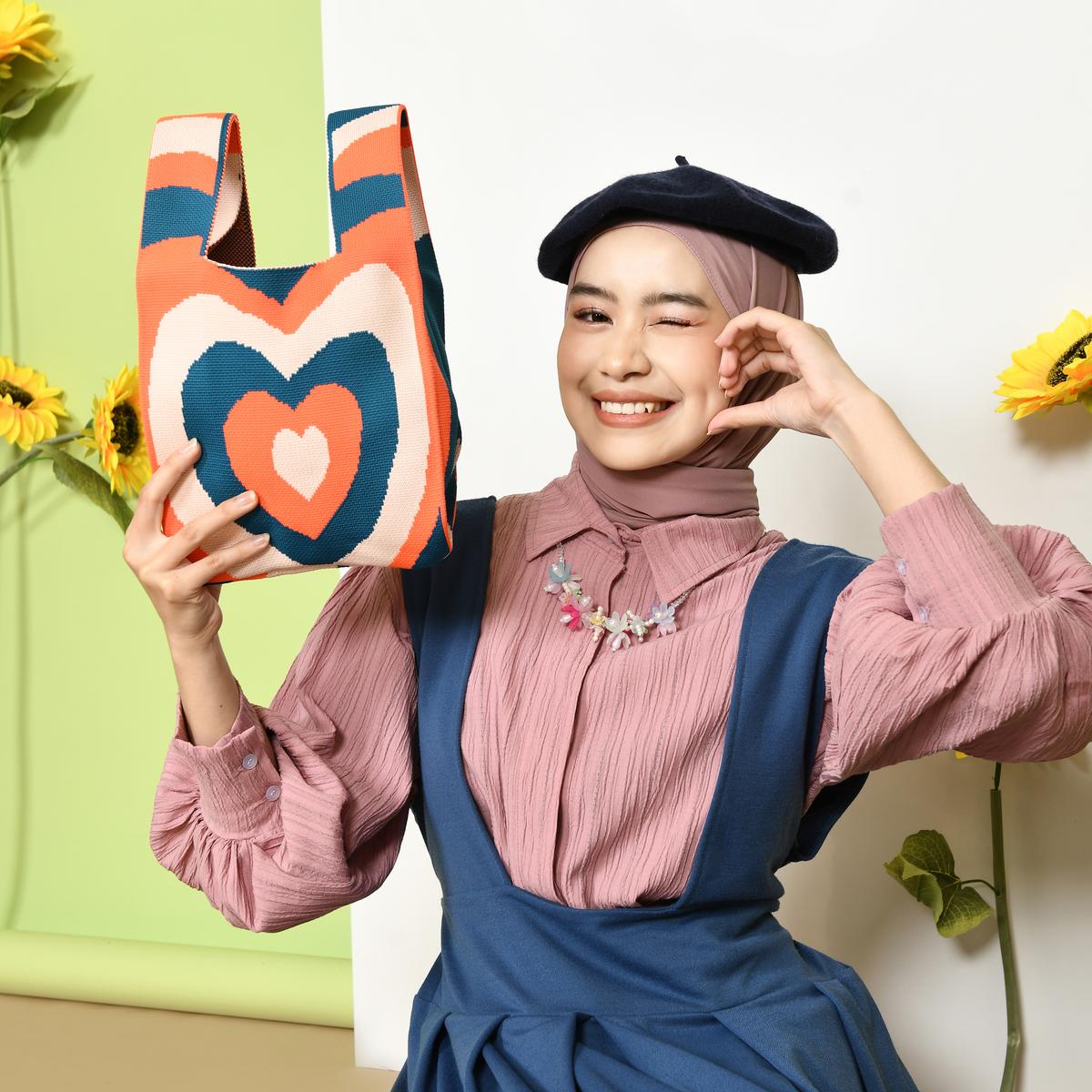 Product detail media - 1