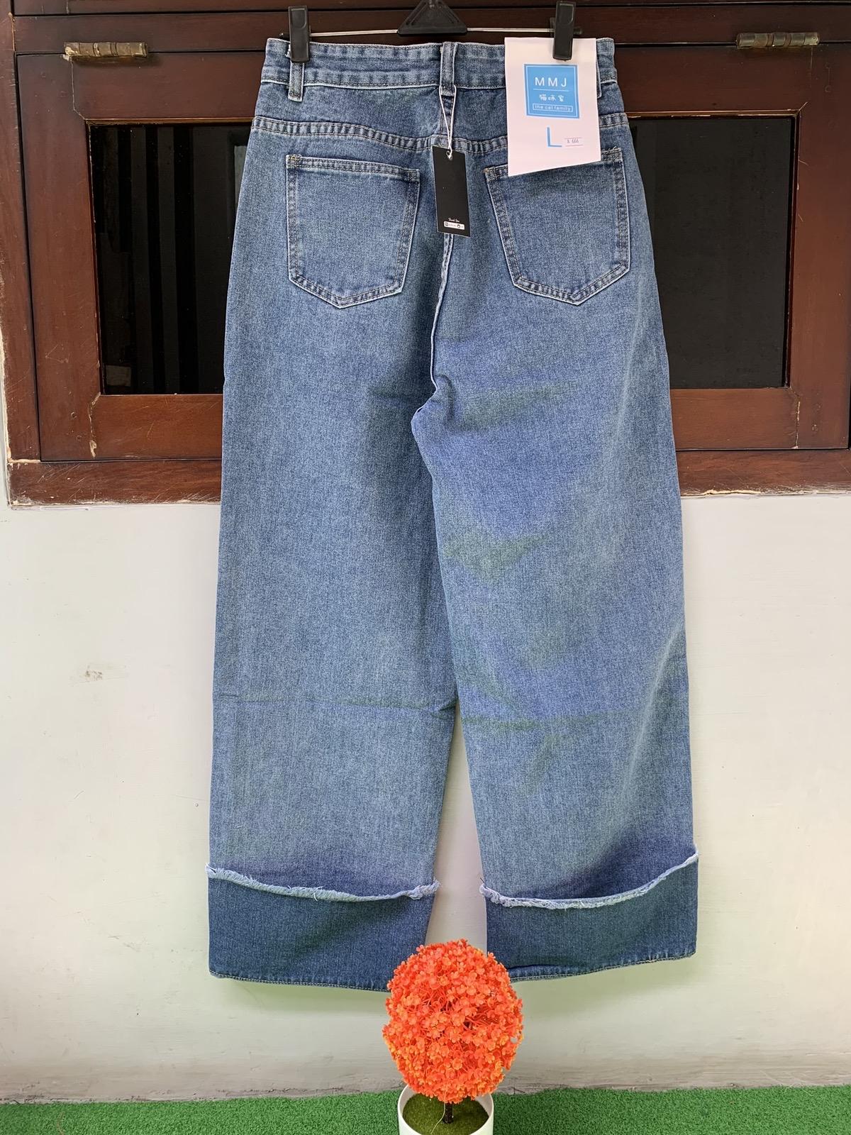 Product detail media - 2